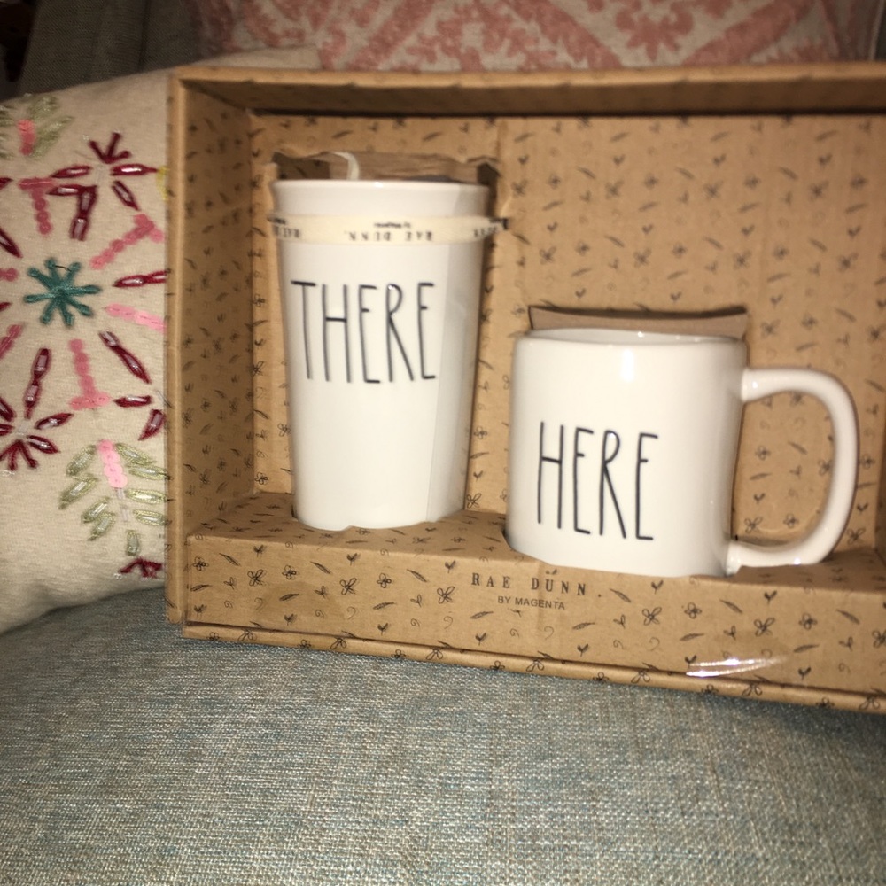 Reserved Rae Dunn mug set